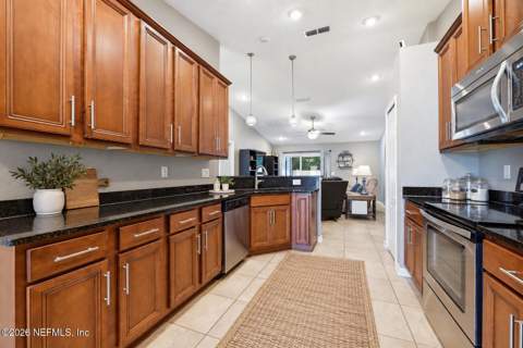 15793 Twin Creek Drive, Jacksonville FL - photo 8 of 34