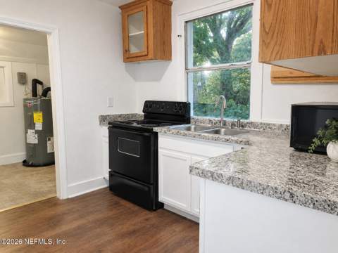 1040 E 14th Street, Jacksonville FL - photo 10 of 18