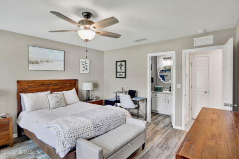 874 Capitol Parkway, Jacksonville FL - photo 12 of 18
