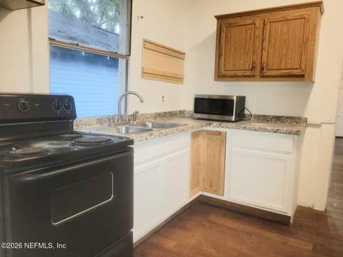 1040 E 14th Street, Jacksonville FL - photo 11 of 18