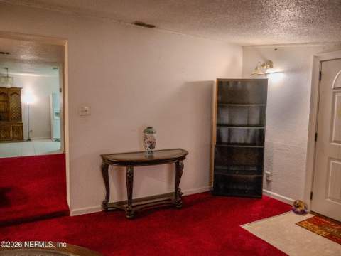 8513 Oak Leaf Road, Jacksonville FL - photo 7 of 33