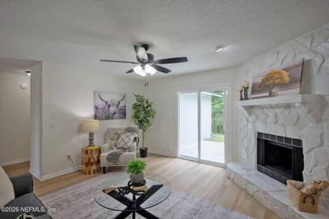 8456 Boysenberry Lane, Jacksonville FL - photo 17 of 33