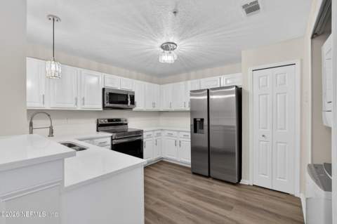 7920 Merrill Road #615, Jacksonville FL - photo 8 of 28