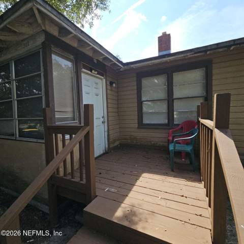 820 Gardenia Lane, Jacksonville FL - photo 8 of 42