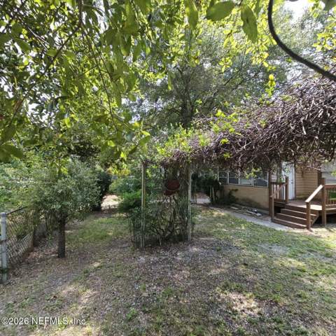 820 Gardenia Lane, Jacksonville FL - photo 7 of 42
