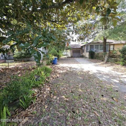820 Gardenia Lane, Jacksonville FL - photo 10 of 42