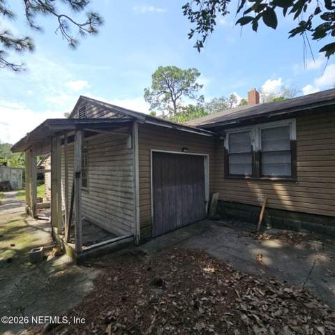 820 Gardenia Lane, Jacksonville FL - photo 11 of 42
