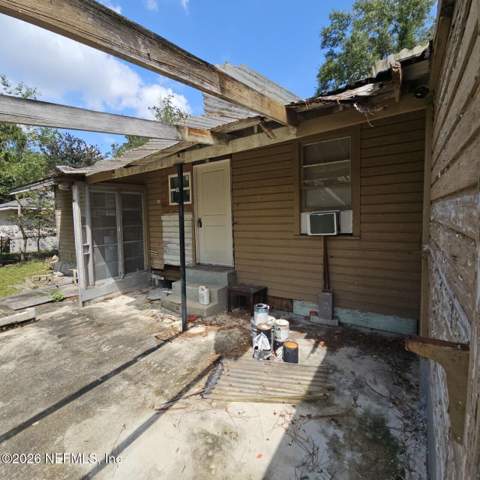 820 Gardenia Lane, Jacksonville FL - photo 15 of 42