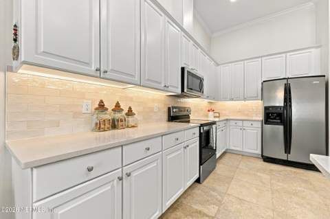 13846 Atlantic Boulevard #110, Jacksonville FL - photo 7 of 38