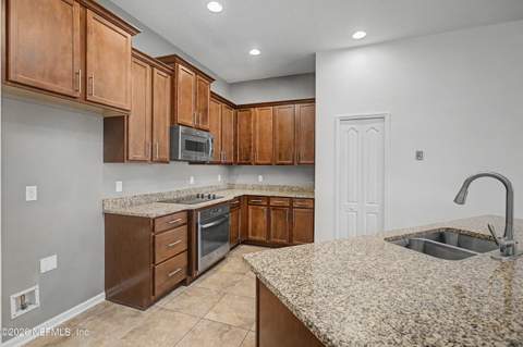 16178 Kayla Cove Court, Jacksonville FL - photo 6 of 36