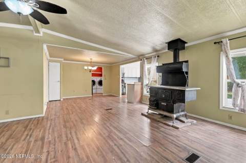 4700 Berry Court, Keystone Heights FL - photo 9 of 36