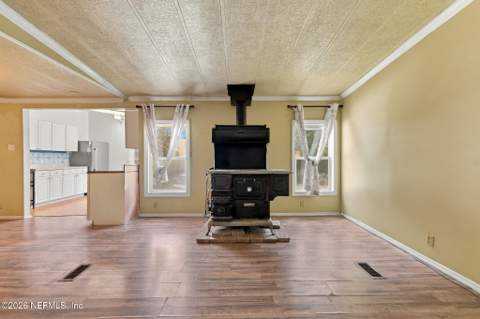 4700 Berry Court, Keystone Heights FL - photo 8 of 36