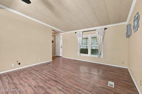 4700 Berry Court, Keystone Heights FL - photo 6 of 36