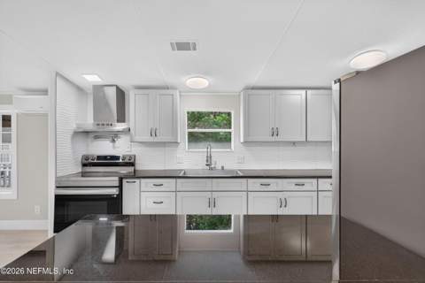 4565 Appleton Avenue, Jacksonville FL - photo 15 of 47