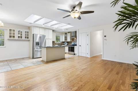 909 16th Street, Jacksonville Beach FL - photo 15 of 42