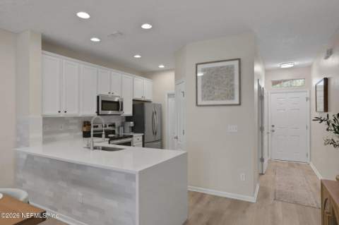 6128 Bartram Village Drive, Jacksonville FL - photo 6 of 36