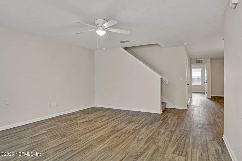4 bedroom Single Family Residence at 1349 Neva Street, Cedarhurst, Jacksonville — photo 4