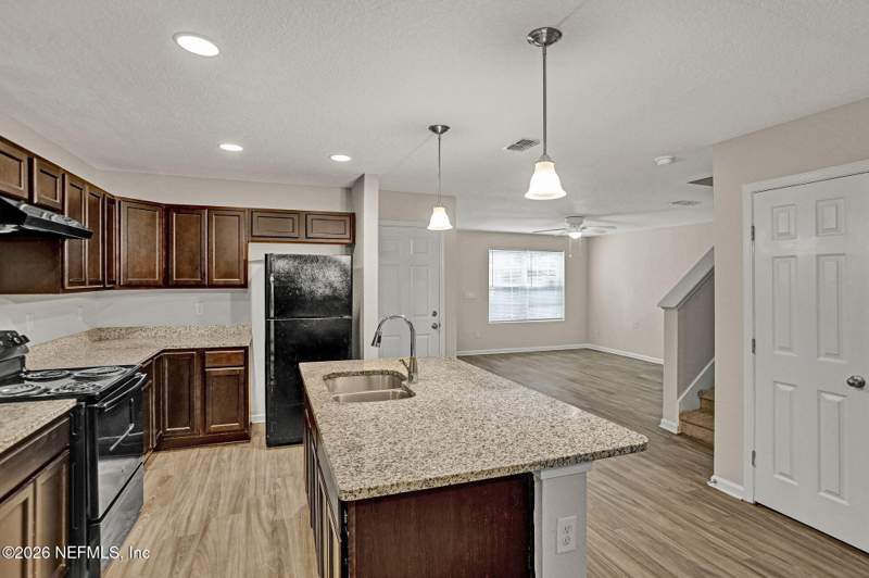 4 bedroom Single Family Residence at 1349 Neva Street, Cedarhurst, Jacksonville — photo 5
