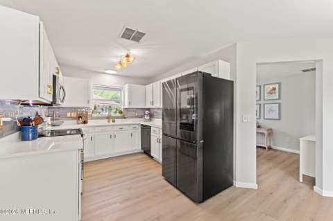 11041 Stutz Court, Jacksonville FL - photo 14 of 32