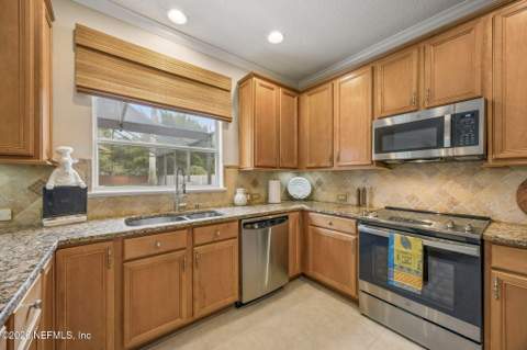 11059 Turnbridge Drive, Jacksonville FL - photo 10 of 70