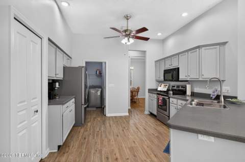 1756 Greenridge Circle, St. Johns FL - photo 8 of 64