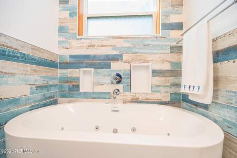 815 S 11th Avenue, Jacksonville Beach FL - photo 16 of 66