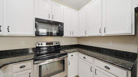 13321 Ocean Mist Drive, Jacksonville FL - photo 9 of 56