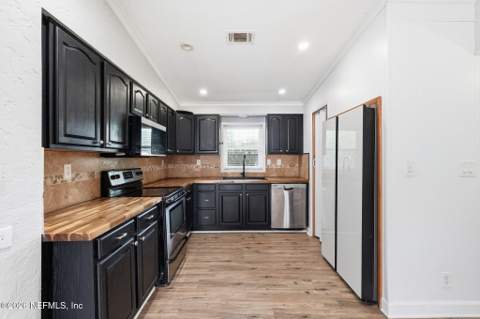 5022 Azure Street, Jacksonville FL - photo 6 of 37