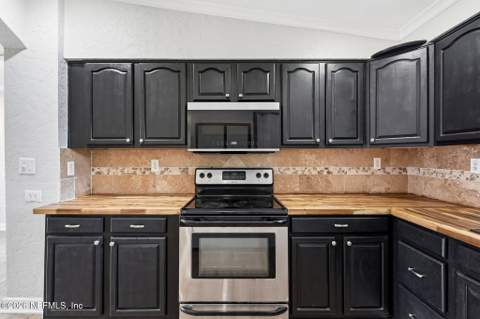 5022 Azure Street, Jacksonville FL - photo 7 of 37