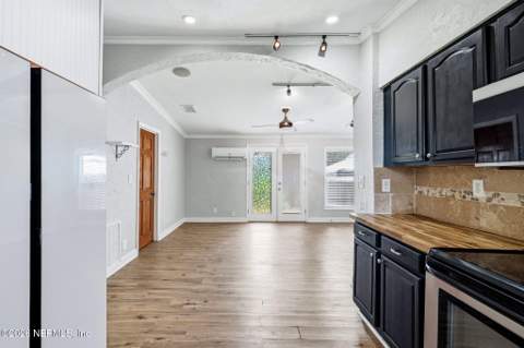 5022 Azure Street, Jacksonville FL - photo 9 of 37