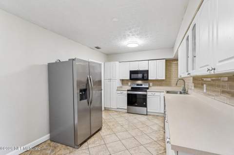 2543 Quail Roost Road, Middleburg FL - photo 12 of 47