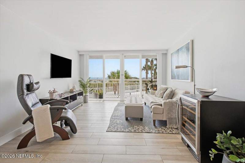 3 bedroom Condominium at 1601 Ocean Drive #106, Seascape Condo, Jacksonville Beach — photo 3