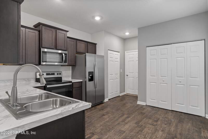 3 bedroom Townhouse at 195 Scotch Pebble Drive, Aberdeen, St. Johns — photo 4
