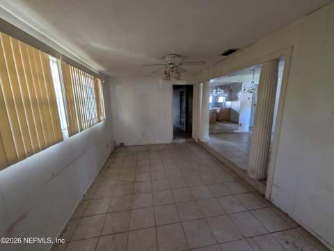 2418 Vernon Street, Jacksonville FL - photo 9 of 25