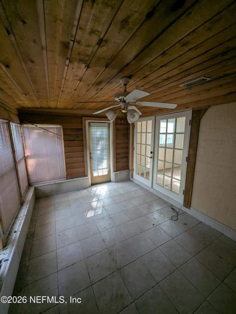 2418 Vernon Street, Jacksonville FL - photo 17 of 25