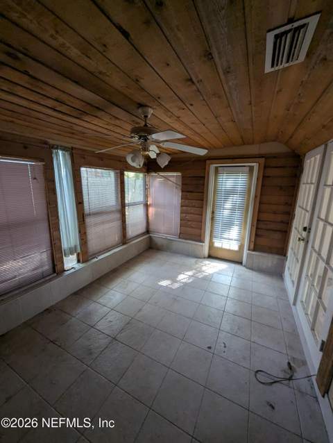 2418 Vernon Street, Jacksonville FL - photo 19 of 25