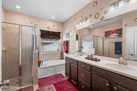 16198 Blossom Lake Drive, Jacksonville FL - photo 10 of 14
