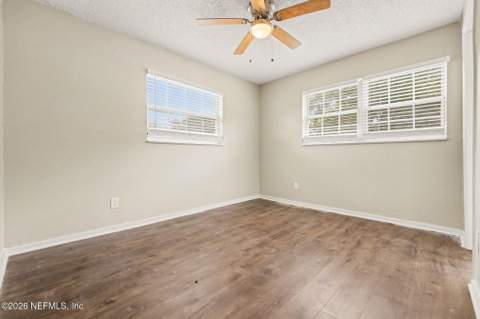 8061 Delaroche Drive, Jacksonville FL - photo 12 of 27