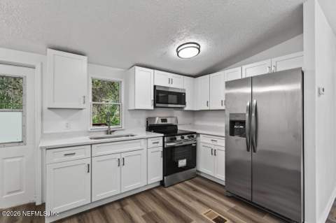 601 Hoover Road, Hollister FL - photo 17 of 73