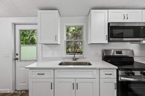 601 Hoover Road, Hollister FL - photo 22 of 73