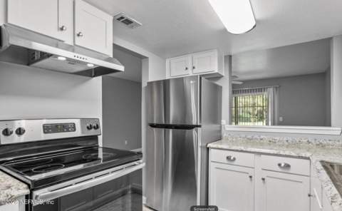 4330 Plaza Gate Lane #102, Jacksonville FL - photo 17 of 31