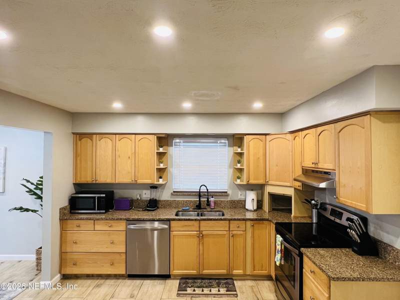 4 bedroom Single Family Residence at 391 Blairmore Boulevard, Bellair, Orange Park — photo 5