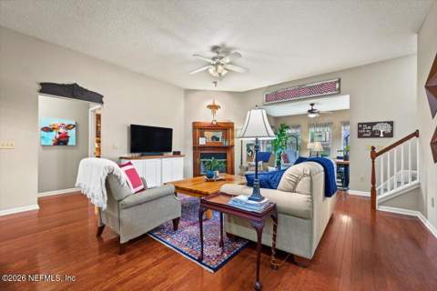 4664 Trevor Creek Drive, Jacksonville FL - photo 16 of 46