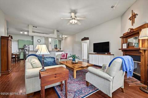 4664 Trevor Creek Drive, Jacksonville FL - photo 17 of 46