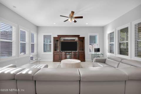 2926 Montilla Drive, Jacksonville FL - photo 13 of 90