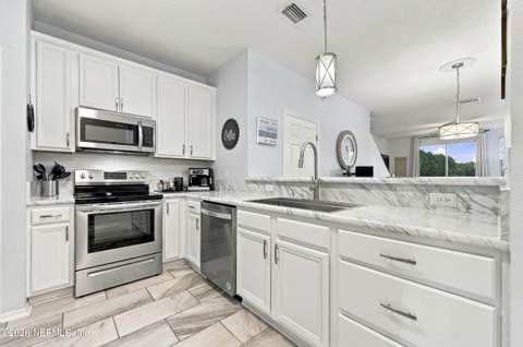 14915 Bartram Village Lane, Jacksonville FL - photo 10 of 51
