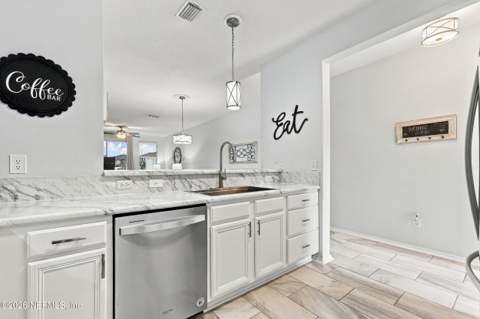 14915 Bartram Village Lane, Jacksonville FL - photo 11 of 51