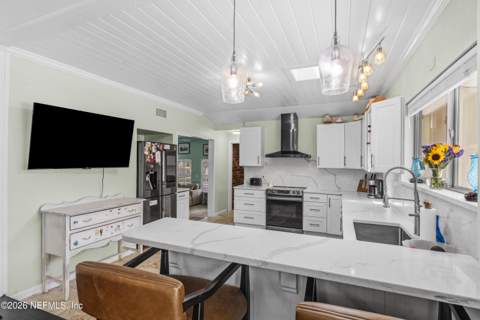 4703 Queen Lane, Jacksonville FL - photo 10 of 46