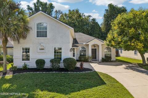 2880 Majestic Oaks Lane, Green Cove Springs FL - photo 8 of 64