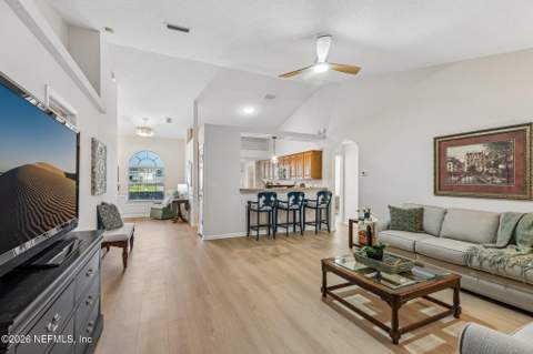 2880 Majestic Oaks Lane, Green Cove Springs FL - photo 16 of 64